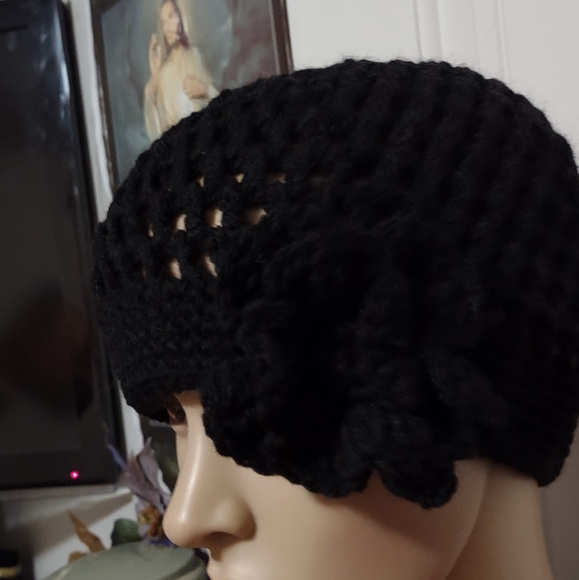 Handmade hat for girls - Picture 2 of 2